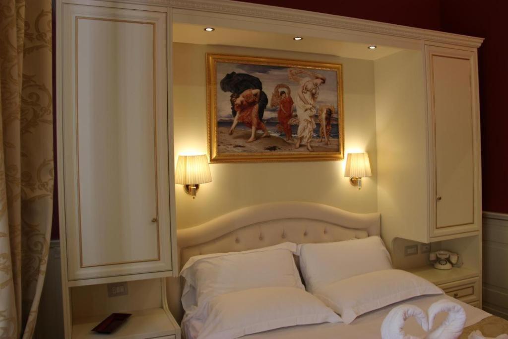 Dimora Frattina Hotel Rome Exterior photo